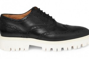Burberry Contrasting Sole Leather Brogues
