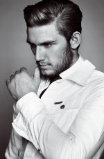 Alex Pettyfer